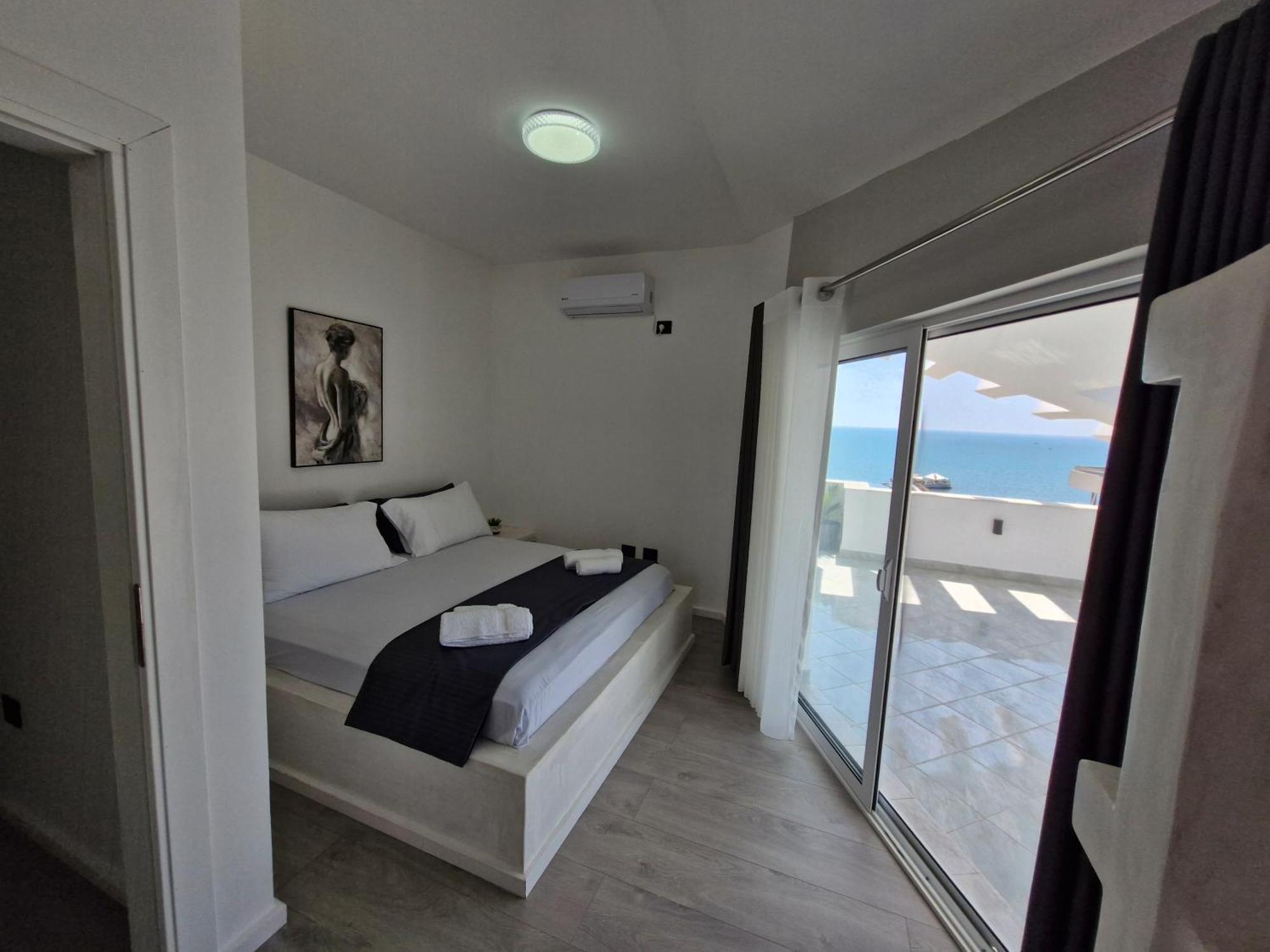 Luxury Penthouse Vila Durrës Exterior foto